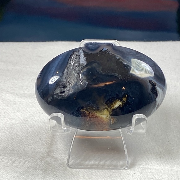 Volcano Agate Palmstone - Picture 2 of 5